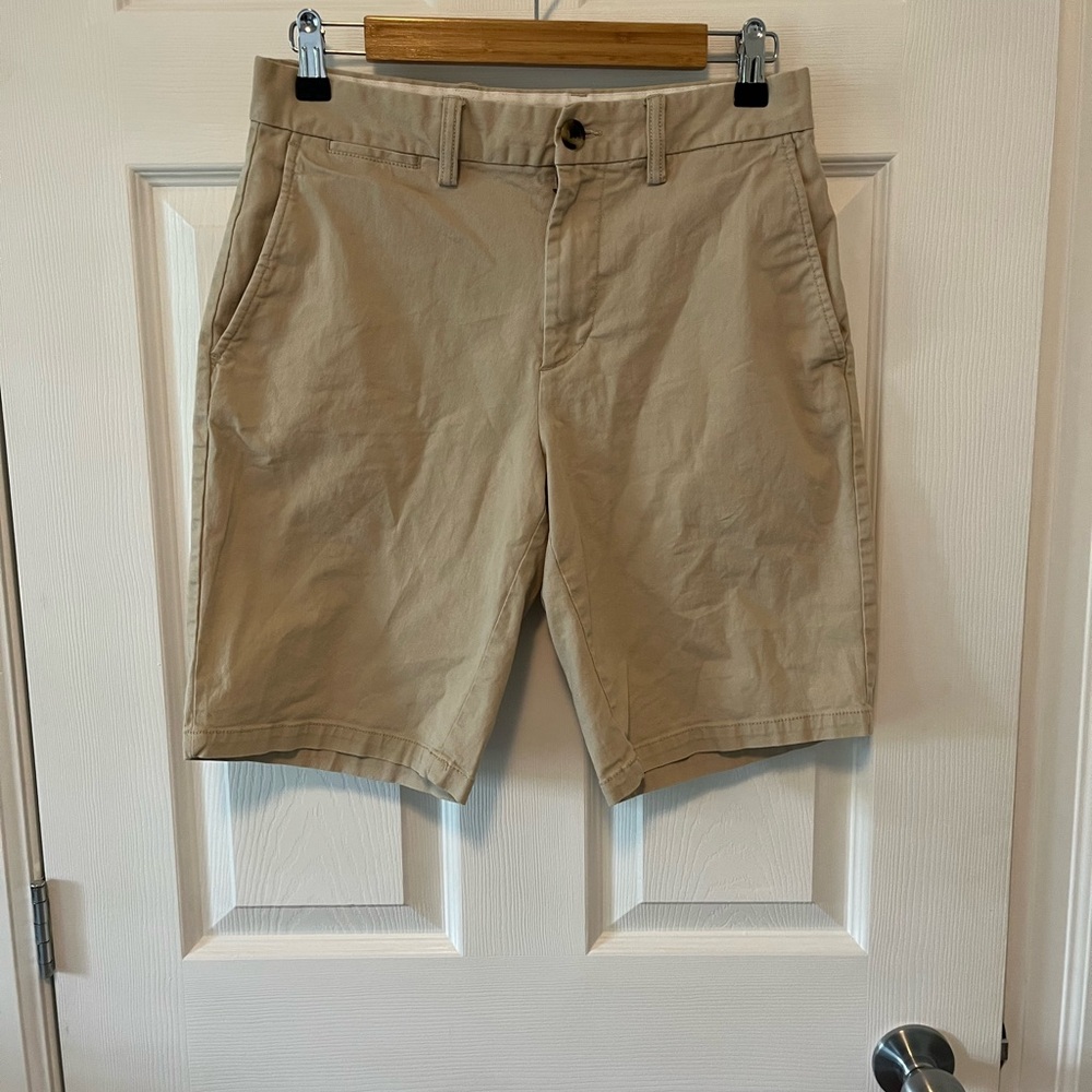 Old Navy Men's Khaki Flat Front Shorts